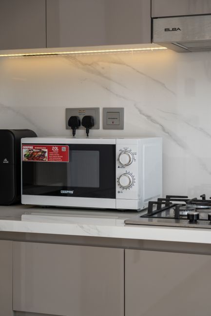 GE Profile Microwave Oven